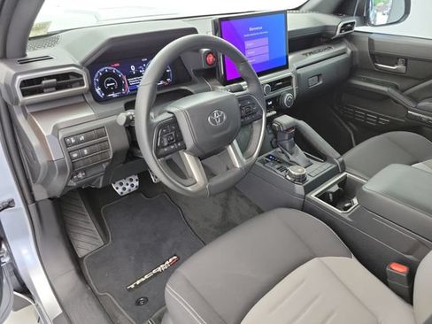 Used 2024 Toyota Tacoma TRD Sport AWD/4WD image 18