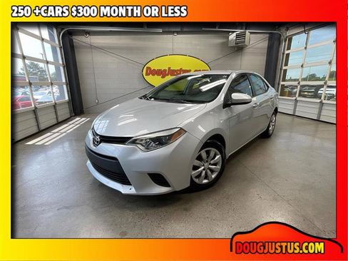 Used 2014 Toyota Corolla LE FWD image 1
