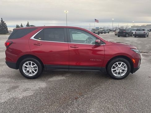 Used 2024 Chevrolet Equinox LT w/ LPO, Floor Liner Package image 4