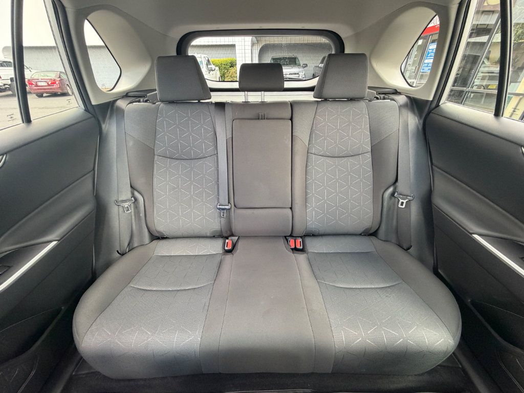 Used 2025 Toyota RAV4 XLE w/ Convenience Package AWD/4WD image 18