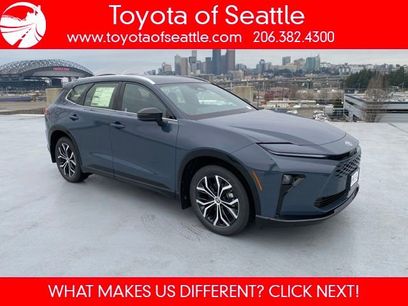 New 2025 Toyota Crown Signia