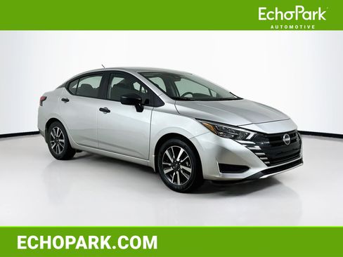 Used 2025 Nissan Versa S w/ S Plus Package FWD image 1