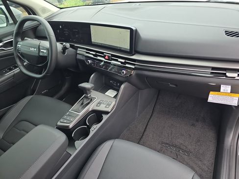 New 2026 Kia Sportage SX FWD image 12