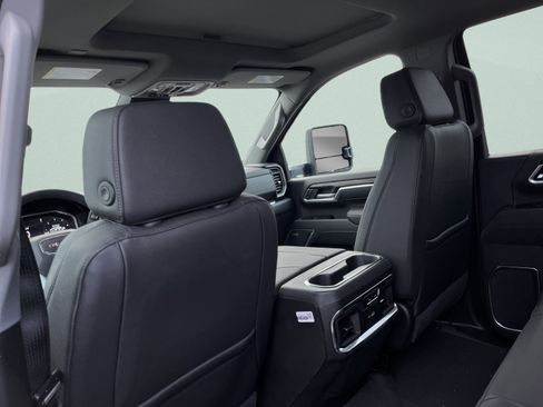 New 2026 GMC Sierra 2500 SLT w/ SLT Premium Package image 20