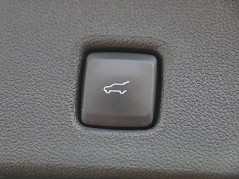 Certified 2024 Ford Escape Platinum AWD/4WD image 12