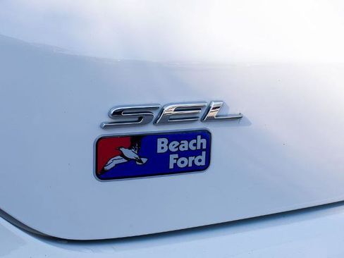 Certified 2023 Ford Edge SEL image 11
