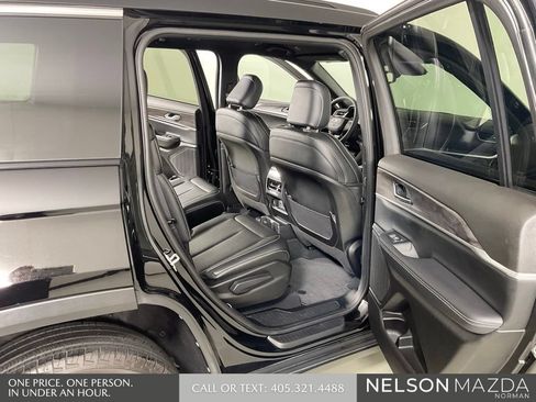 Used 2024 Jeep Grand Cherokee L Limited RWD image 15