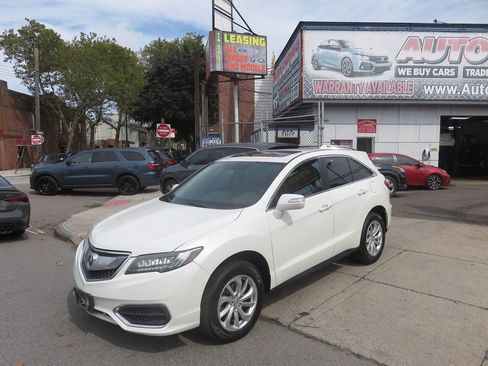 Used 2017 Acura RDX w/ Technology Package AWD/4WD image 2