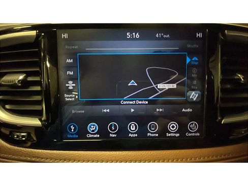 Used 2020 Chrysler Pacifica Limited w/ Tire & Wheel Group image 12