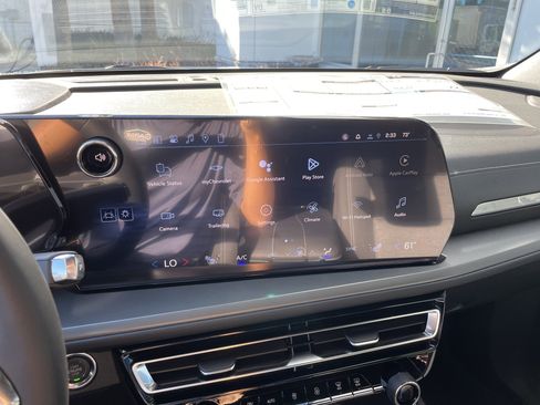 New 2026 Chevrolet Traverse LT image 44