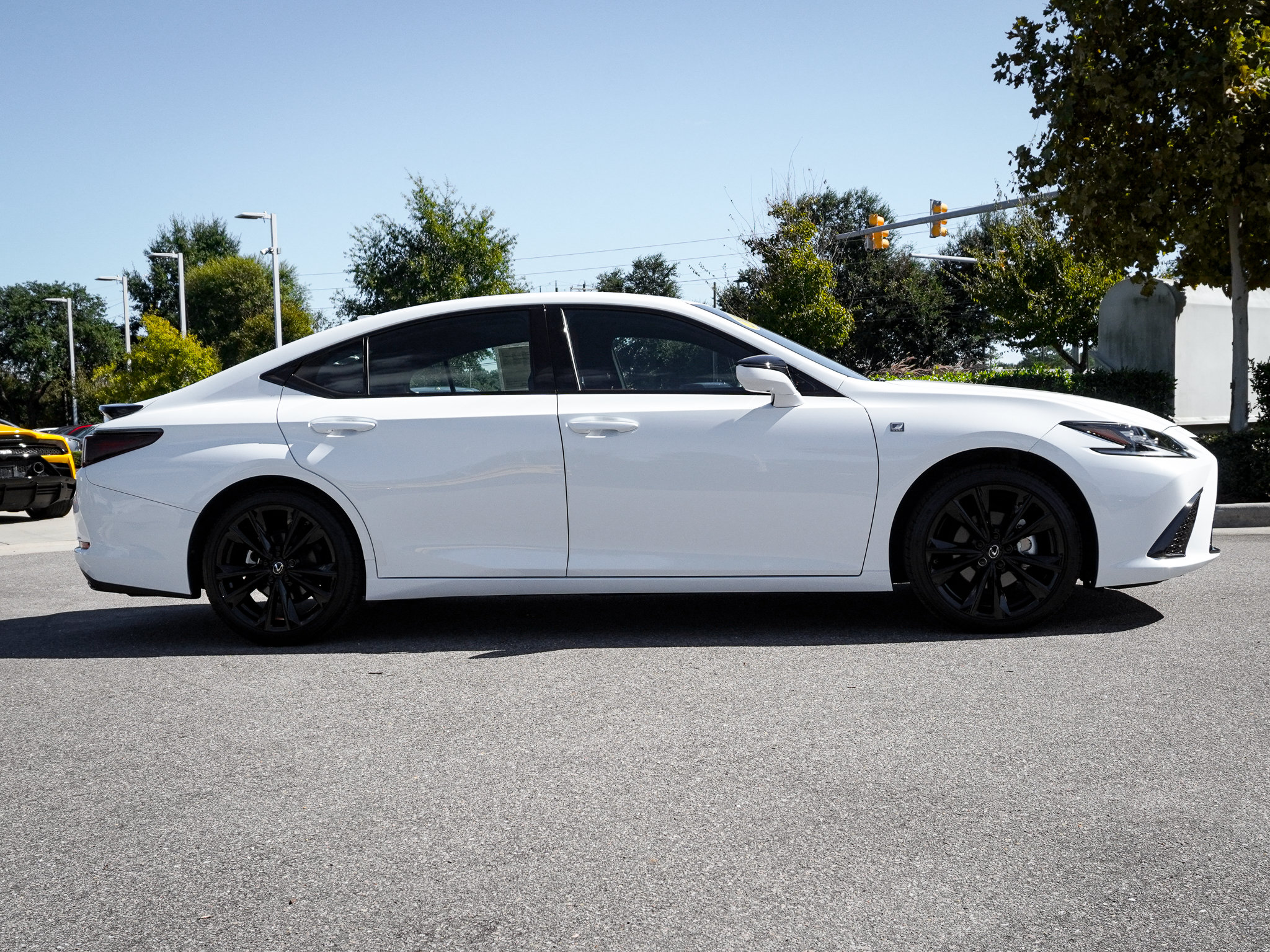 Used 2025 Lexus ES 350 F Sport w/ Accessory Package (Z1) FWD image 11