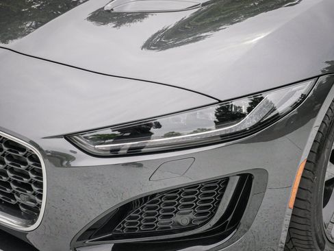 Used 2024 Jaguar F-TYPE Coupe AWD image 6
