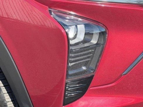 Used 2024 Chevrolet Trax RS FWD image 11