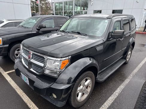 Used 2007 Dodge Nitro SXT image 2