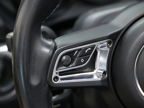 Used 2019 Porsche 718 Boxster GTS RWD image 28