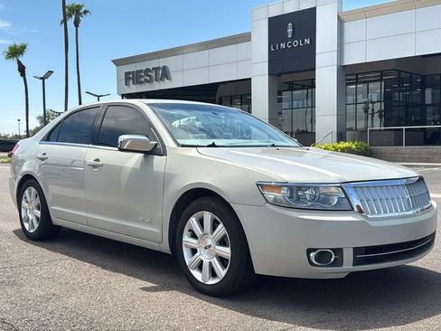 Used 2008 Lincoln MKZ FWD image 2