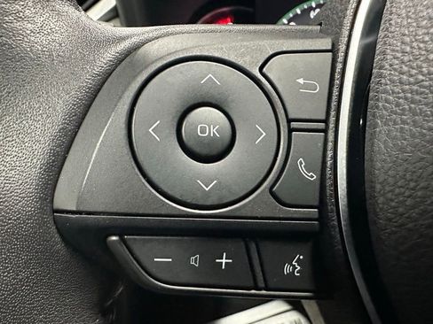 Used 2025 Toyota RAV4 XLE Premium image 19