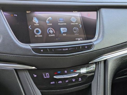 Used 2019 Cadillac XT5 Luxury FWD image 13