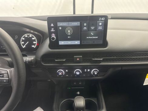 New 2026 Honda HR-V LX image 28