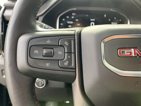 Used 2025 GMC Sierra 2500 AT4X image 67