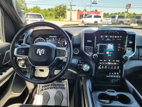 Used 2023 RAM 1500 Laramie AWD/4WD image 21