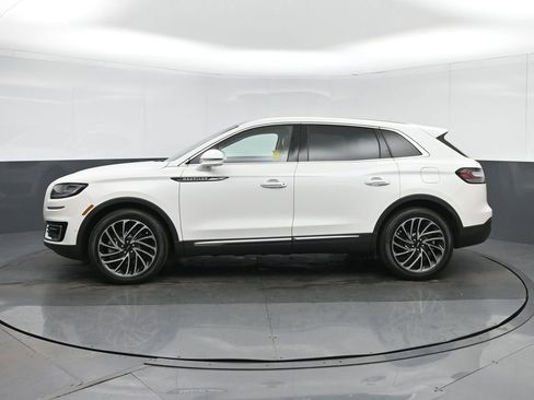 Used 2020 Lincoln Nautilus Reserve w/ Equipment Group 201A image 4
