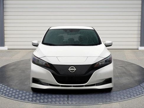 Used 2024 Nissan Leaf S image 2