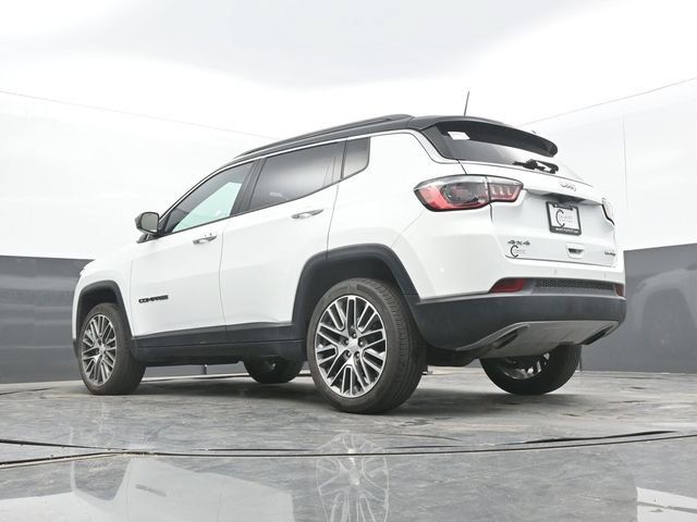 Used 2023 Jeep Compass Limited w/ Elite Group AWD/4WD image 57