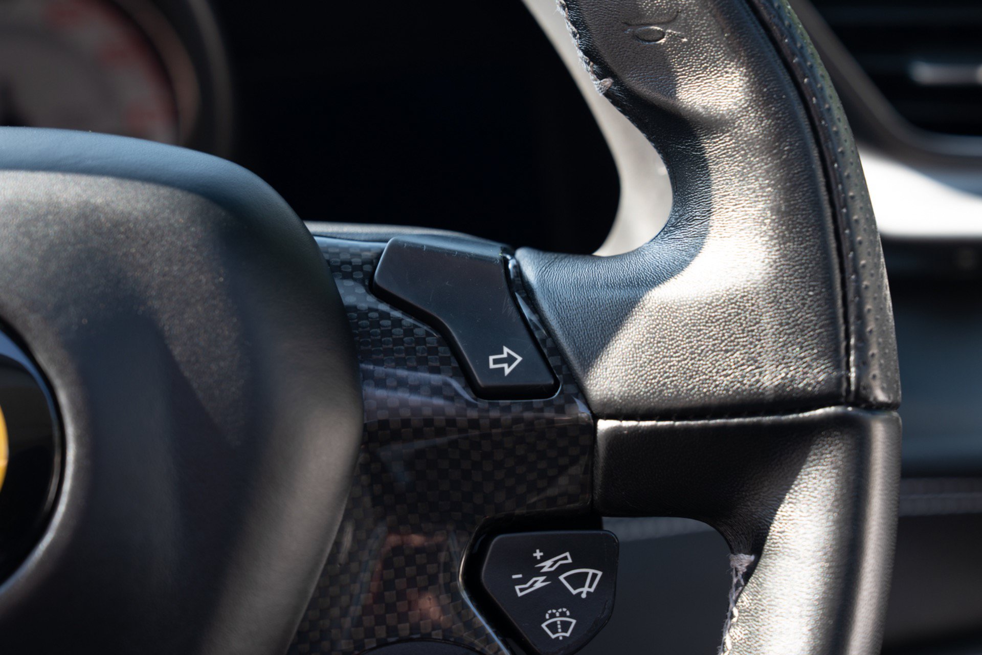 Used 2019 Ferrari 488 Spider RWD image 23