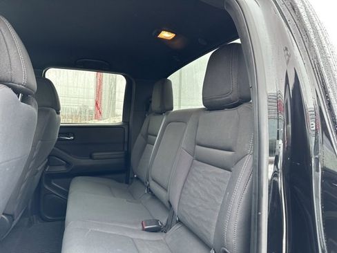 Certified 2023 Nissan Frontier SV w/ Midnight Edition Package image 13
