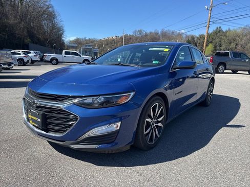 Used 2023 Chevrolet Malibu RS image 3