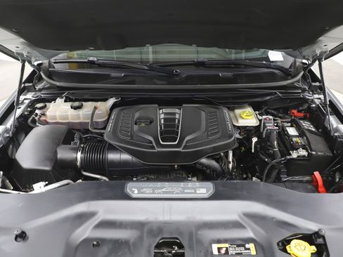 Used 2024 Jeep Grand Wagoneer L 4WD image 34