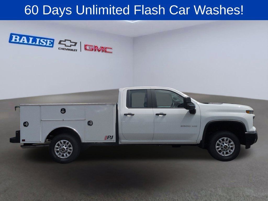 Used 2026 Chevrolet Silverado 2500 W/T w/ Snow Plow Prep/Camper Package AWD/4WD image 2