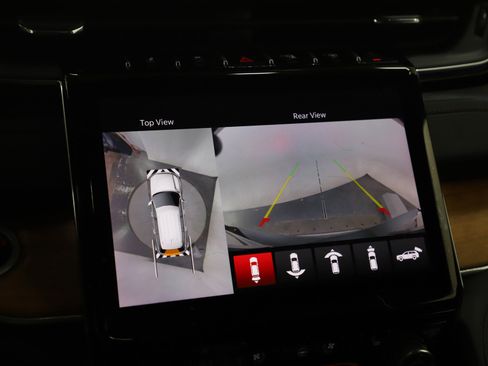 Used 2023 Jeep Grand Cherokee L Summit AWD/4WD image 33