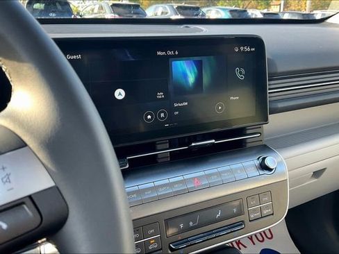 Used 2024 Hyundai Kona SEL w/ Convenience Package image 7