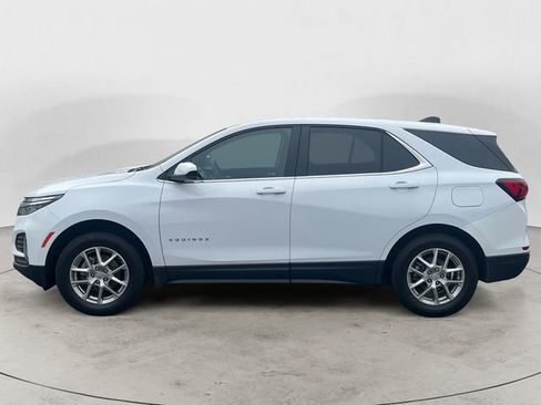 Used 2024 Chevrolet Equinox LT AWD/4WD image 2