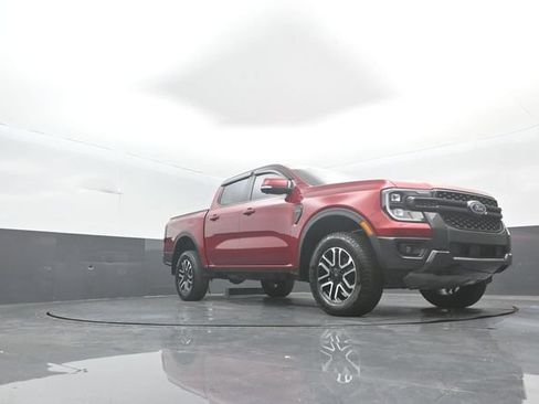 Certified 2025 Ford Ranger Lariat w/ FX4 Off-Road Package AWD/4WD image 35