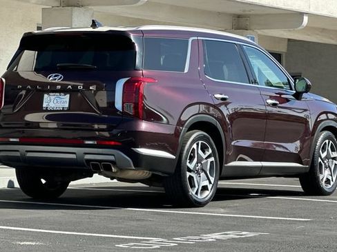 Used 2024 Hyundai Palisade Limited FWD image 4