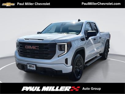 Certified 2023 GMC Sierra 1500 Pro w/ Graphite Edition