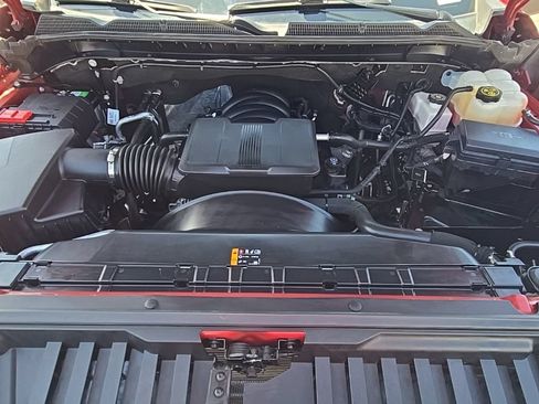 Used 2022 GMC Sierra 2500 AT4 w/ AT4 Preferred Package AWD/4WD image 10