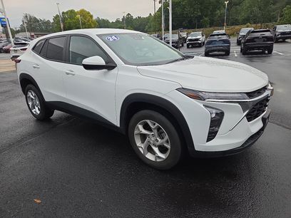 Used 2024 Chevrolet Trax LS w/ LS Convenience Package