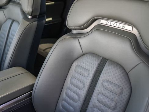 Used 2023 Rivian R1T Adventure AWD/4WD image 24