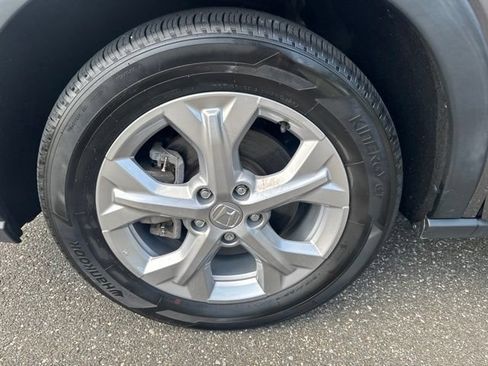 Used 2023 Honda HR-V LX image 11