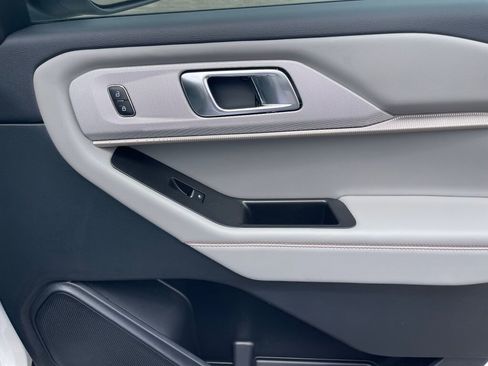 New 2026 Ford Explorer Active AWD/4WD image 25