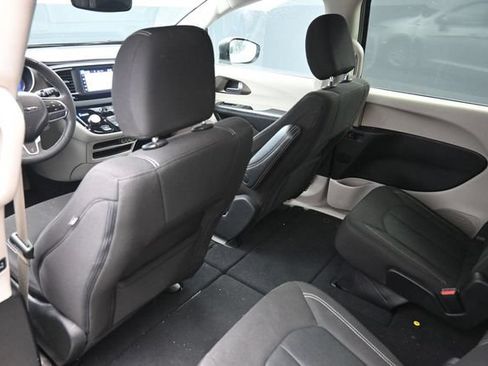Used 2023 Chrysler Voyager LX FWD image 30