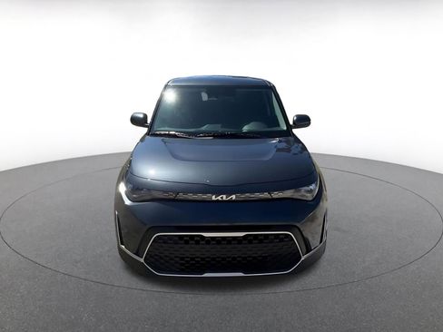Used 2025 Kia Soul LX w/ LX Technology Package FWD image 4