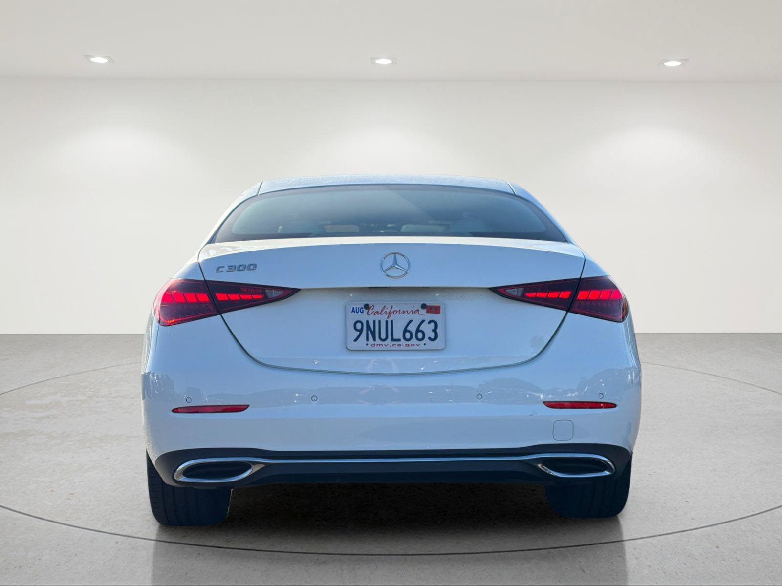 Used 2024 Mercedes-Benz C 300 Sedan image 3