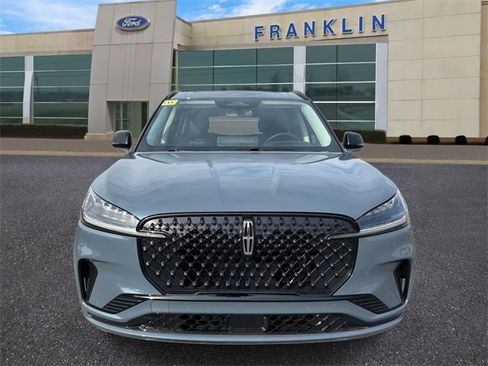 New 2026 Lincoln Aviator Reserve w/ Jet Appearance Package image 2