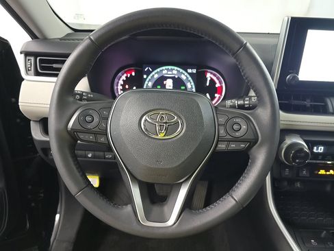 Used 2023 Toyota RAV4 XLE w/ Convenience Package AWD/4WD image 10