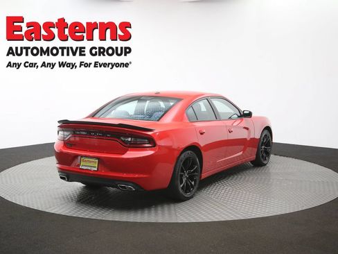 Used 2018 Dodge Charger SXT w/ Blacktop Package RWD image 39